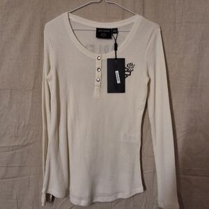 NWT Harley-Davidson Ivory Long Sleeve Tee with Button Details